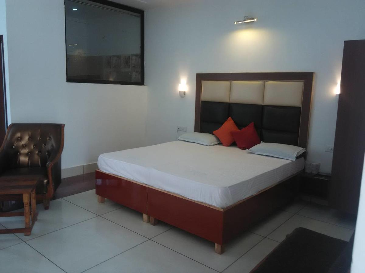 Hotel Kings Retreat Patiala Luaran gambar